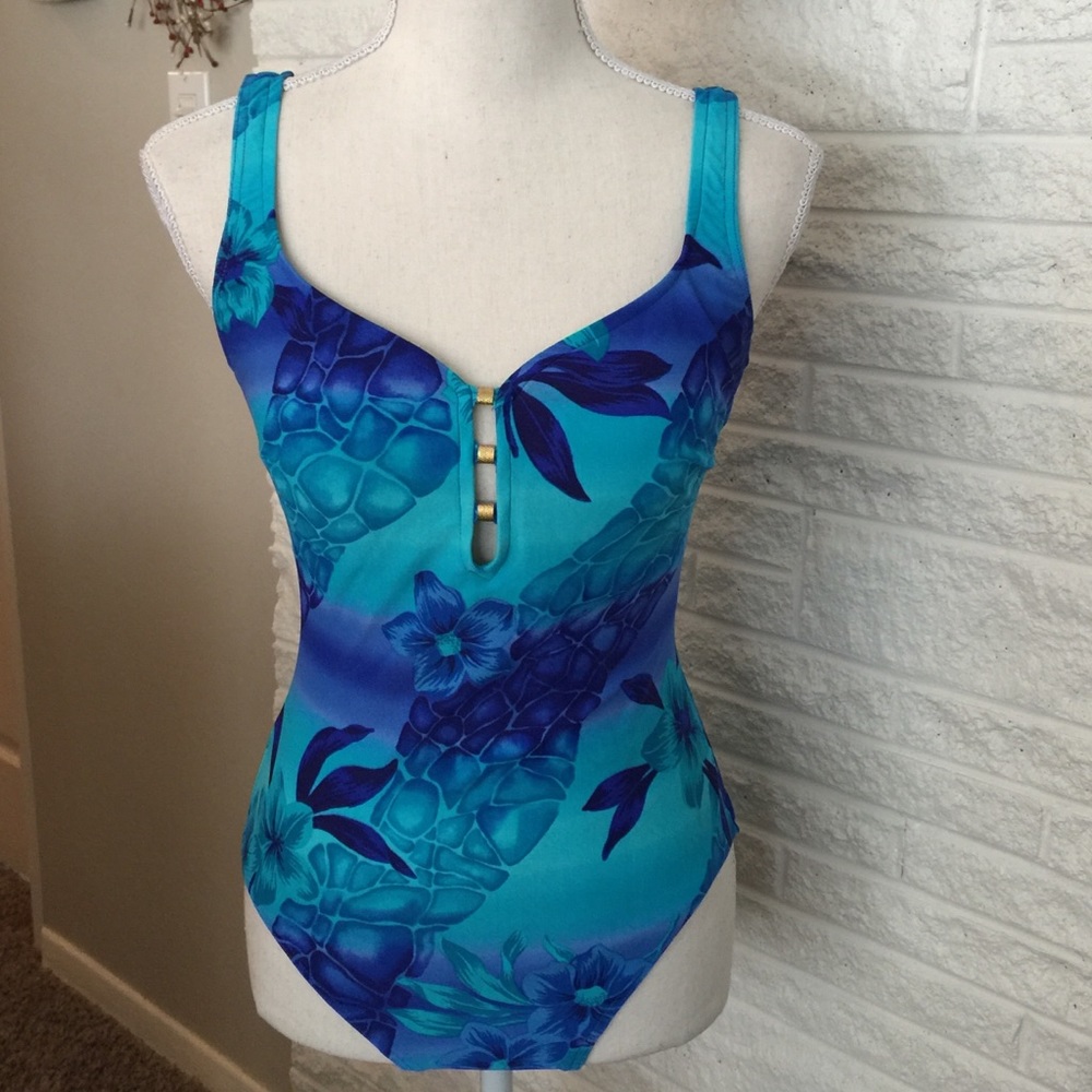 Christina one piece swimsuit